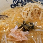 ラーメン龍の家 新宿小滝橋通り店 - 