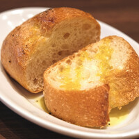 ミゲル フアニ 新宿タカシマヤ タイムズスクエア店 - ランチセット 1590円 のバゲット