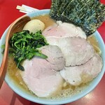 横浜ラーメン おか本 - 