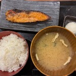 しんぱち食堂 ＪＲ京橋駅前店 - 