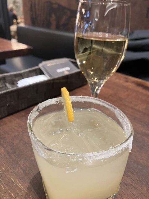 BLARNEY IRISH PUB & CAFÉ （ブラーニー アイリッシュ パブ アンド