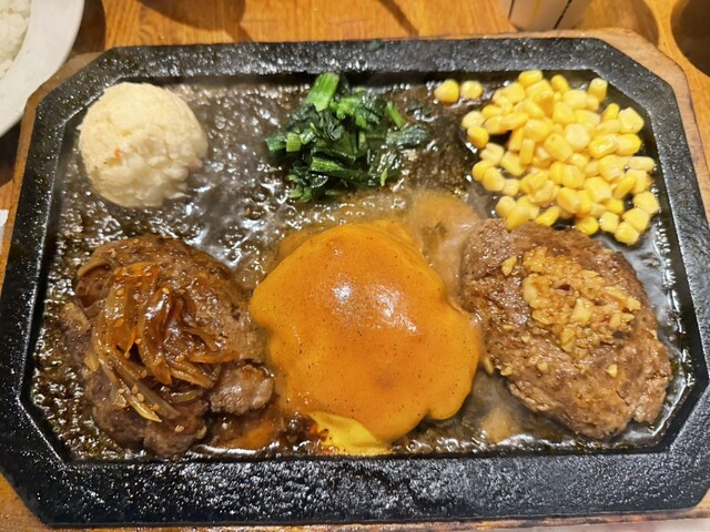 GOLD RUSH Shinjuku Higashiguchi Ten photo 4