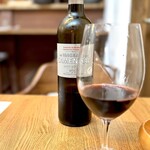 onde - おまかせ＃３ ボルドーのメドックです。 重厚で深い酸味、そして謎み（笑）。 エクシトラチャージ500円で蝦夷鹿もものロ ーストになります。 鹿を迎え撃つ準備は整いました。