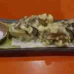 神楽坂おいしんぼ食堂 - その後は大浦ごぼうの天ぷら610円を注文し