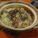 神楽坂おいしんぼ食堂 - 洋な要素を取り入れた自家製パンチェッタ入りの土鍋ご飯1700円を注文し