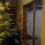 神楽坂おいしんぼ食堂 - ドアを開けて予約している旨を伝えて席へと移動します。