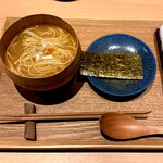 鳥いち - 〆の鶏白湯ラーメン　一枚の海苔が良い仕事をする