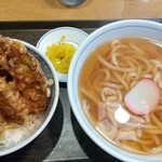 ウエストうどん - 料理写真: