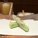 天ぷら 元吉 - グリーンアスパラガス オーストラリアより