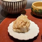 天ぷら 元吉 - 飯沼の栗 栗のペーストを乗せて