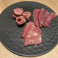 金山成吉思汗 - 