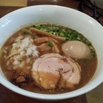 らーめん佳 - 味な真似してくれるじゃねぇか！！