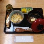 新渡月 - 小ぶりセット(他人丼)[\950]