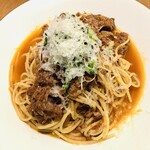 ASTERISCO - じっくり煮込んだ和牛すじ肉ラグーソース