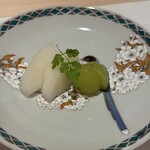 WASHOKU SUSHI ゆゆ梅田 - 氷菓子　梨とシャインマスカット