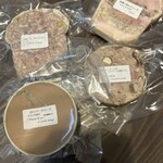 Abats - ビギナーおすすめ。すみません。全体で4,500円位だったような記憶です