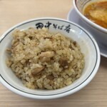 328842711 - 特製肉めし焼豚ゴロゴロです♪