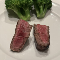 ウルフギャング・ステーキハウス シグニチャー - ステーキ断面