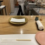 天ぷら 和 - おしぼりが不織布じゃない！こういうとこもさすが北新地やなぁ