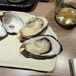 銀座で生牡蠣が美味しい専門店 牡蠣Bar - 