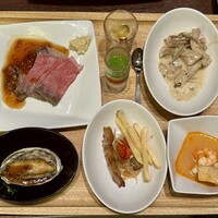 リュクス ダイニング ハプナ - 