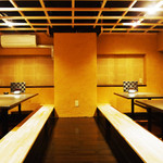 炭火藁焼 旬鮮 和み - 店の奥にある最大30名様までOKの掘りごたつ座敷です。会社宴会、交流会、同窓会などにどうぞ。