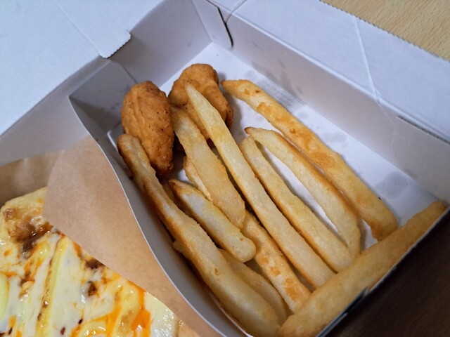 ピザハット 鎌田リオンドール店（PizzaHut） - 卸町（ピザ）の写真