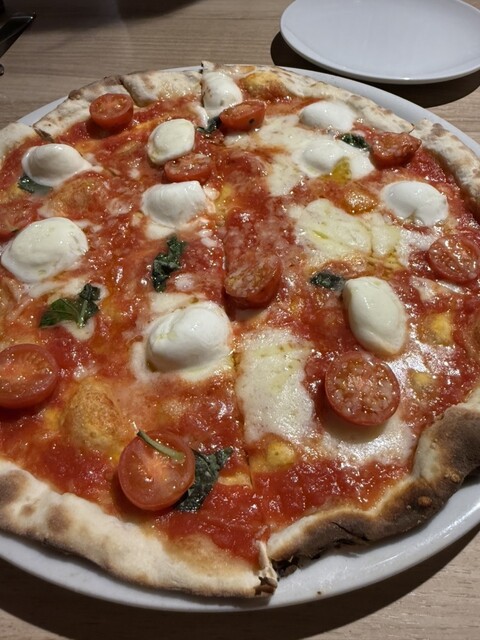 ベレッサ6　ヒナバァサマ Pizzeria Romana La Bufala （ピッツェリア ロマーナ ラ ブッファラ