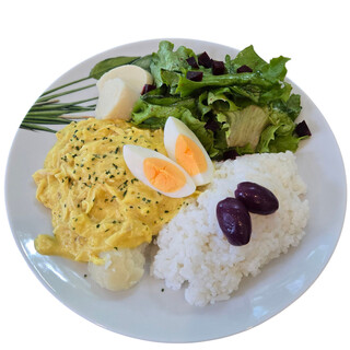 AMAZON POLPAS CAFE & MARKET_1