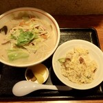 昭和軒 - ちゃんぽん＋半チャーハン