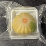 久栄堂菓子舗 - 『ねりきり(菊)』