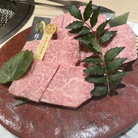 牛刺しと焼肉 仔虎 クリスロード店 - 