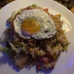 中華風ベーコンピラフです