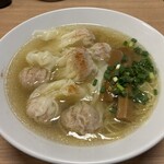 七喜 - 2種のワンタン麺