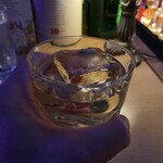 NEO SHOT BAR　深海の洞窟 - ３杯目はラフロイグハーフロック