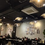 ベトナム料理 SEN - 店内アートしてます