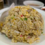まるよし - 炒飯大盛りです。