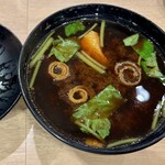 回転寿司 新竹 - 魚の赤だし