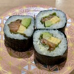 回転寿司 新竹 - 鮭アボカド巻き