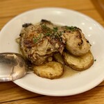 バル ポルティージョ - 鶏肉のアヒージョソテー