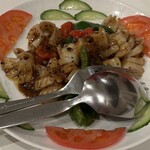 神戸元町別舘牡丹園 - 絶品！イカの豆鼓醬炒め