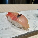 鮨・割烹 花絵巻 - 金目鯛ごま醤油。ほどよく脂がのって、上品な美味しさ。