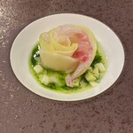 Cuisine Lien - ディルオイルが効いてる青リンゴに纏われた鯛