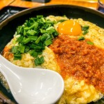 麺紡 - ニラ玉肉みそ餡かけ（冷）