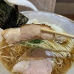 ジャパニーズ ラーメン 五感 - 鶏モモチャーシュー