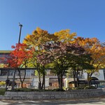 KUBEL'S COFFEE - 盛岡駅前の紅葉