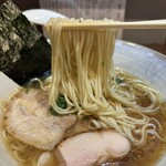 ジャパニーズ ラーメン 五感 - 麵リフト