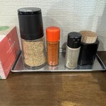 麺家 まるたけ - すりごまなども完備