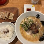 泉屋 - 