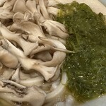 手打ちうどん 上を向いて - 